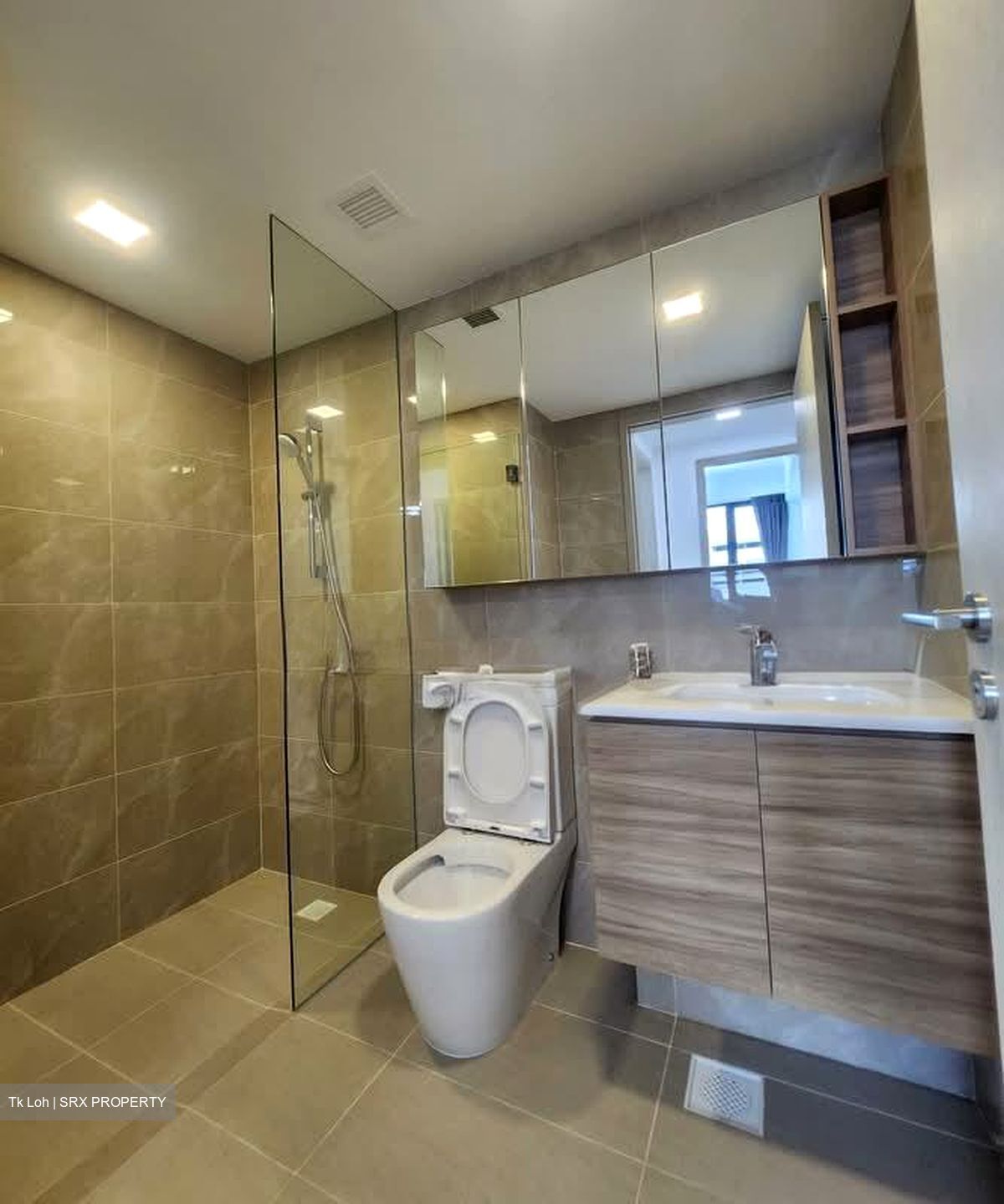 Treasure at Tampines (D18), Condominium #576988491